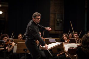 Jonathan Webb será Principal Director Invitado en la Real Filharmonía de Galicia