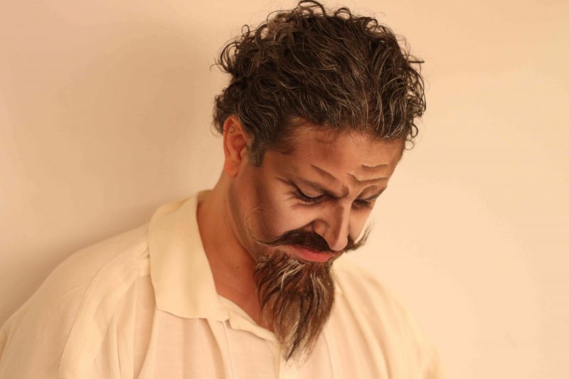 Alfredo García, barítono, caracterizado como Don Quijote. ACM Concerts