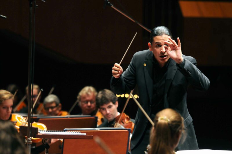 José Luis Gómez with the Tenerife Symphony at the La Orotava Festival